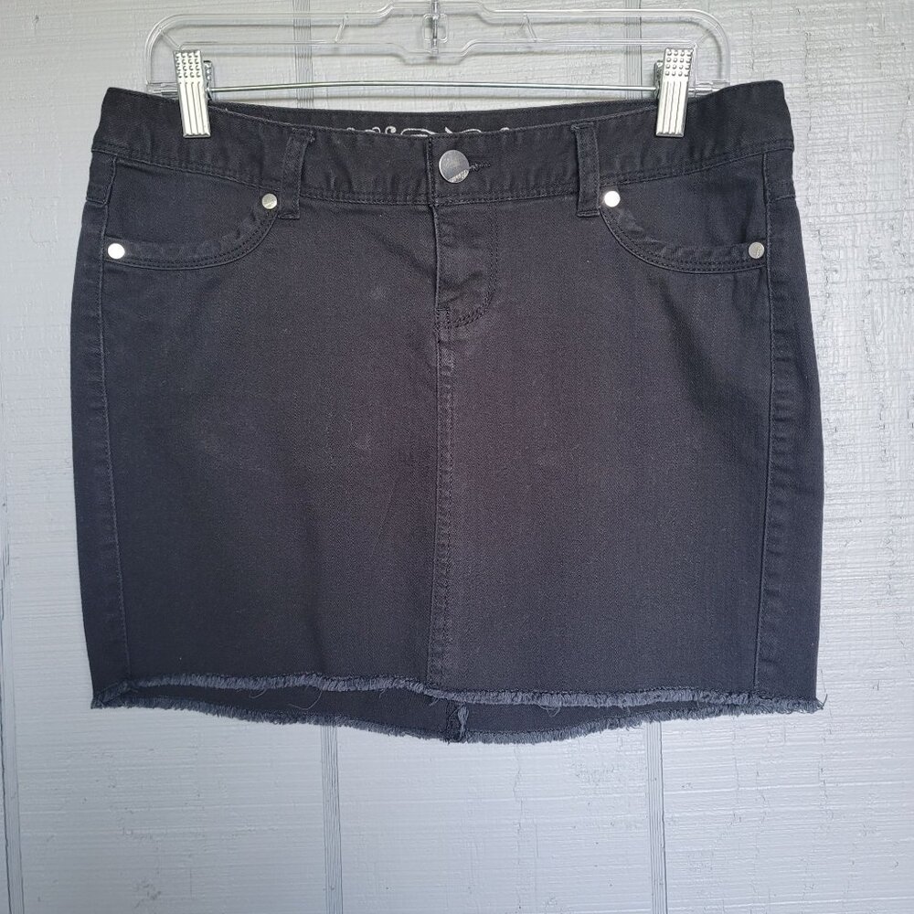 Express Denim Mini Jeans Black Skirt. Size 6